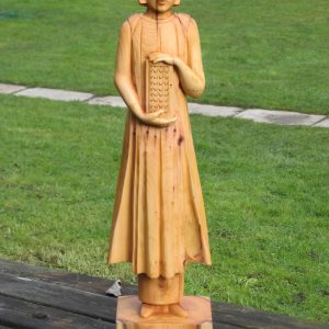 Statue of St. Edmund for local Catholic primary school - yew